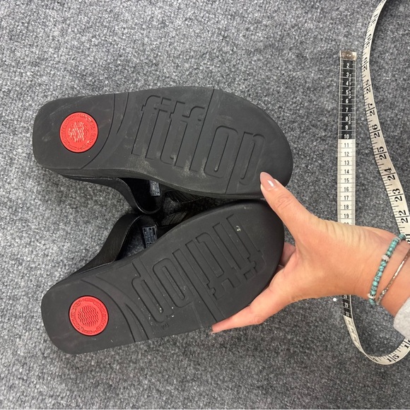 FITFLOP Women’s Black Fino Feather Toe-Post Wedge Sandals size: 8 - Picture 3 of 9